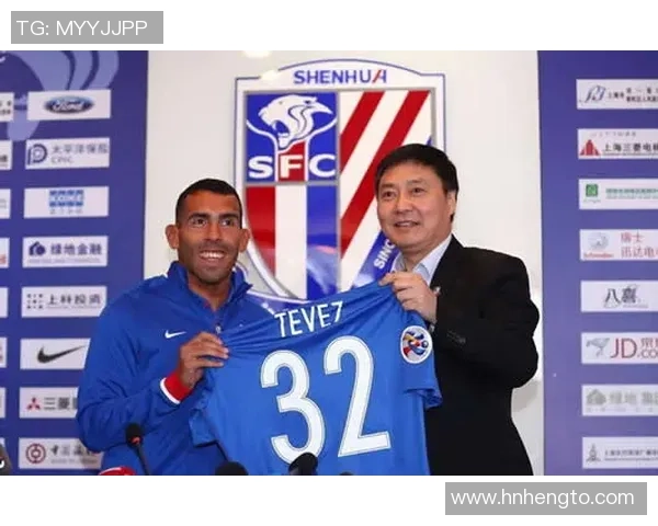 足球球星R从青涩少年到世界巨星成长之路全面解读